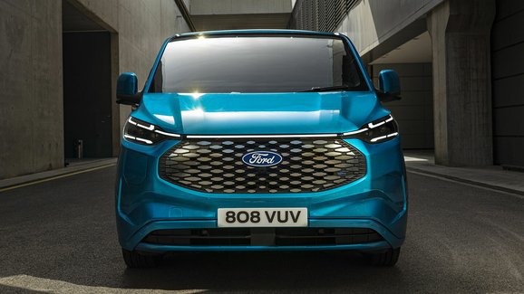 Ford E-Transit Custom odkrývá karty, slibuje elektrickou revoluci i pro menší firmy