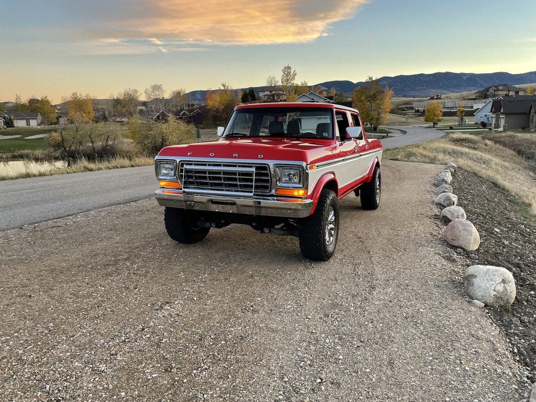 Supercharged Bronco-Style Ford F-150 SVT Raptor