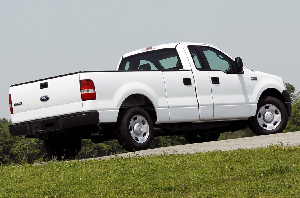 Ford F-150 XL (2004–2008)