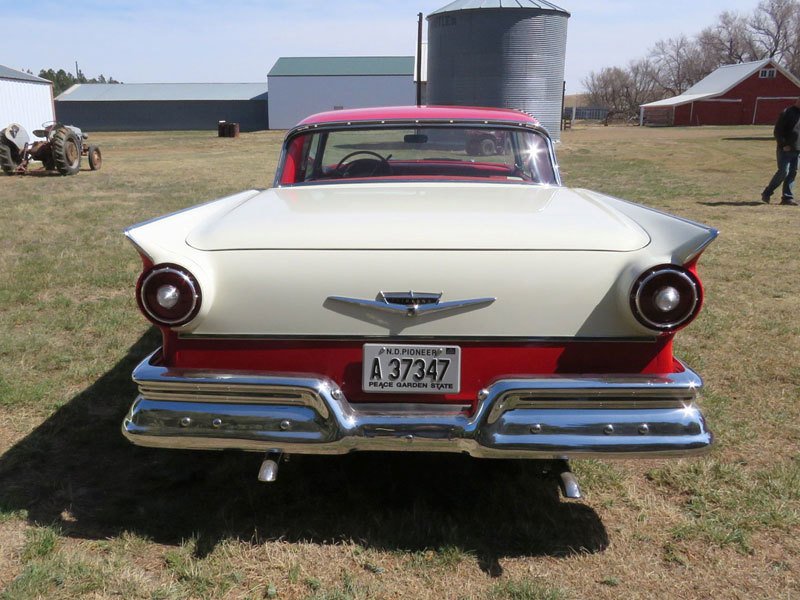 Ford Fairlane 500 Skyliner Retractable Hardtop (1957)