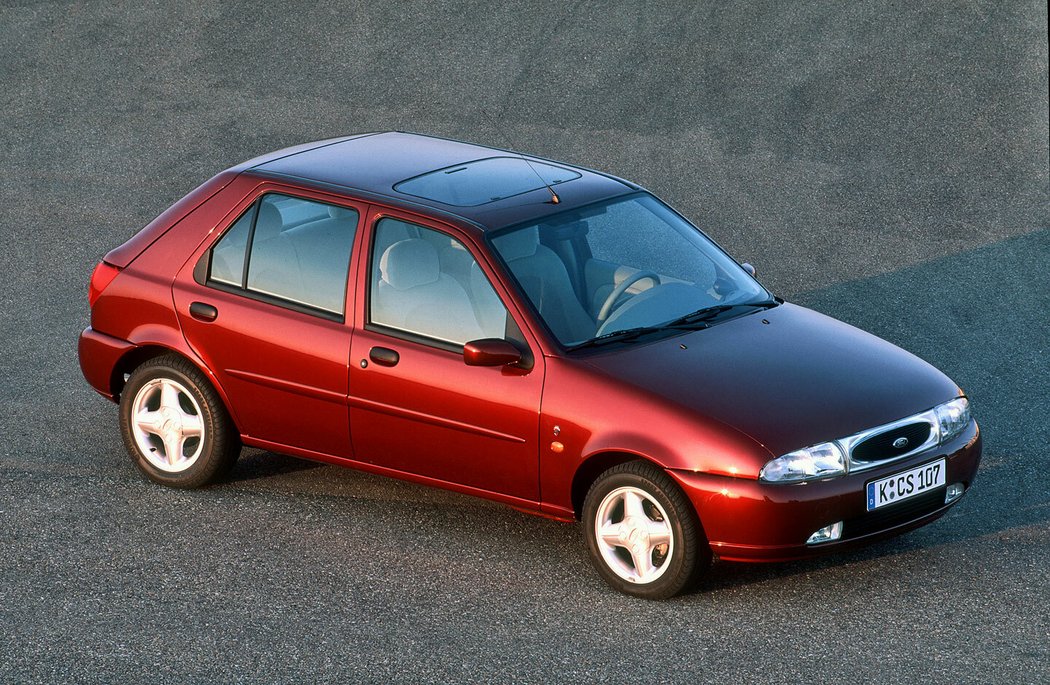 Ford Fiesta Ghia 5D (1995)