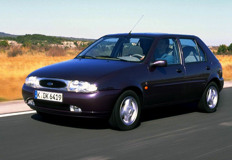 Ford Fiesta Ghia 5D (1995)