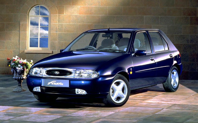 Ford Fiesta Ghia 5D (1995)