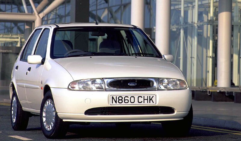 Ford Fiesta Ghia 5D (1995)