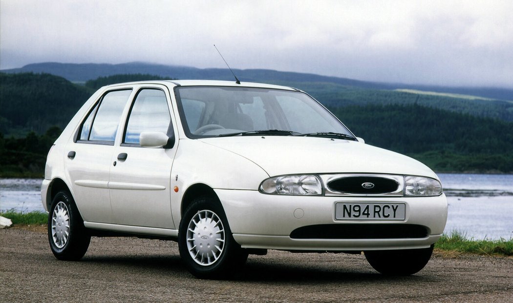 Ford Fiesta Ghia 5D (1995)