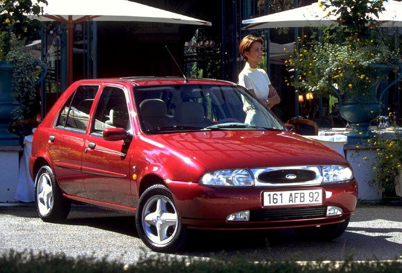 Ford Fiesta Ghia 5D (1995)