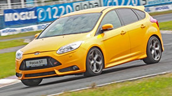 TEST Ford Focus ST: První jízdní dojmy