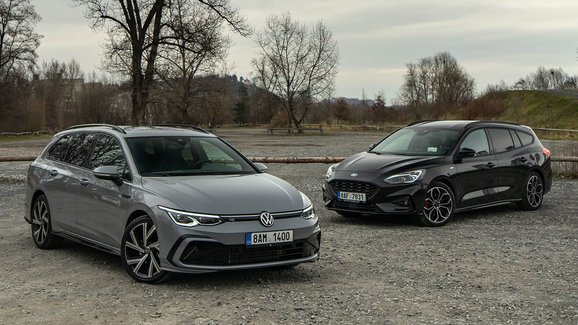 TEST Ford Focus kombi vs. VW Golf Variant – Odvěcí rivalové v hybridním hávu