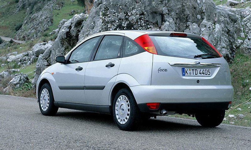 Ford Focus 5D (1998)