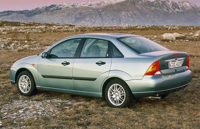 Ford Focus sedan (1998)