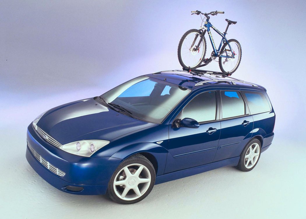 Ford Focus kombi Kona Concept (2001)