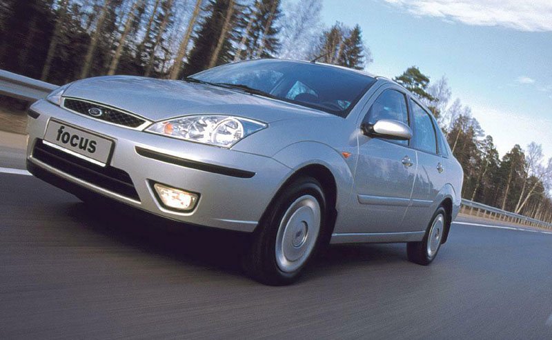 Ford Focus sedan (2001)