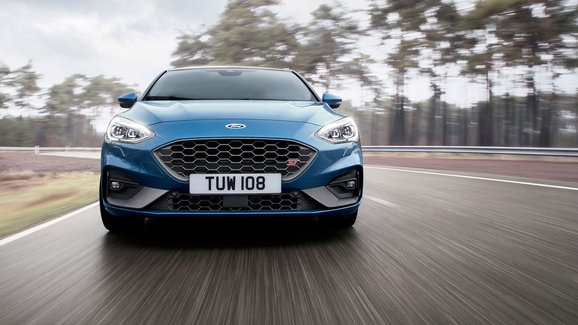 Nový Ford Focus ST prozrazuje české ceny. Nejlevnější je turbodiesel 2.0 EcoBlue