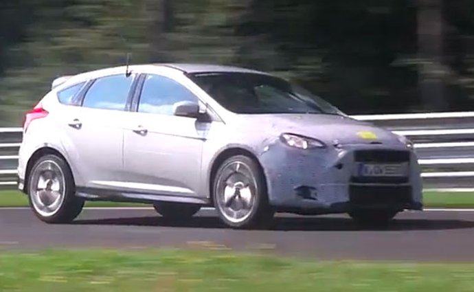 Spy video: Ford Focus RS dostane motor z Mustangu