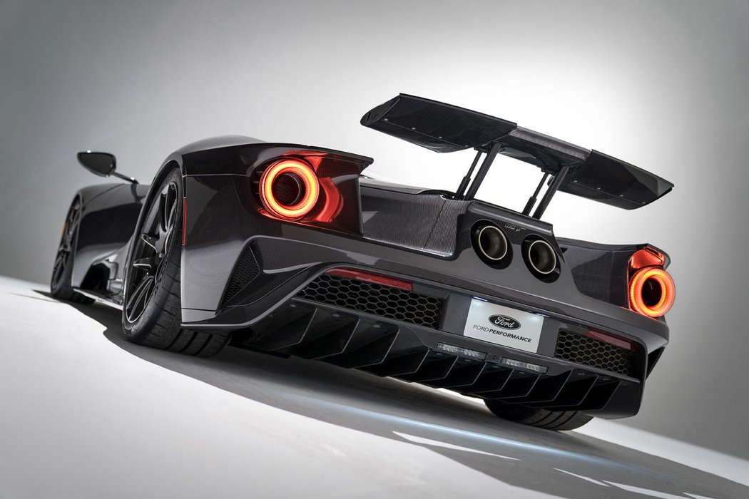 Ford GT Liquid Carbon