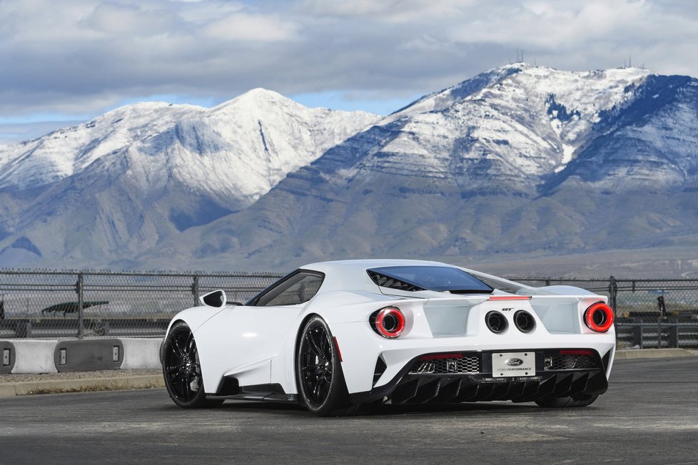 Ford GT