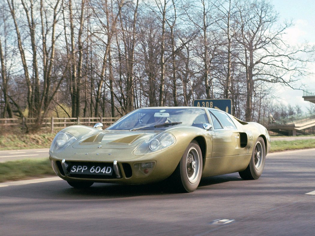 Ford GT40 Mk III