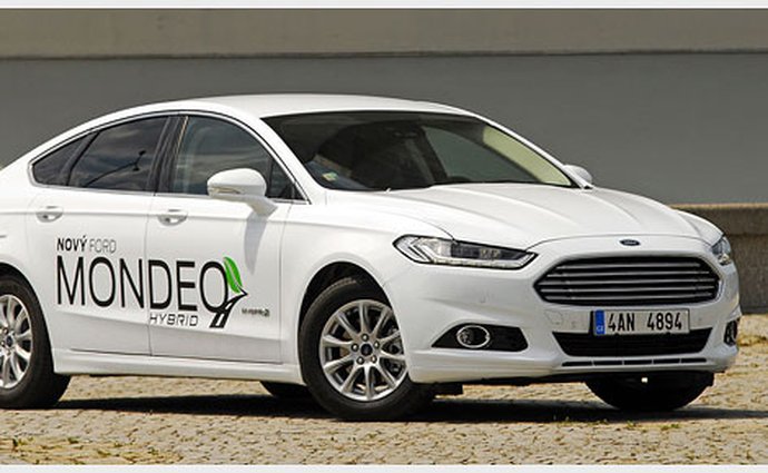 ford hybrid testy strednitrida