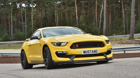 Ford potichu ukončil výrobu Mustangu Shelby GT350, končí tak éra Voodoo