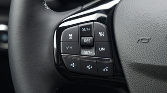 Ford Kuga 2.5 Hybrid AWD Ford Kuga 2.5 Hybrid AWD