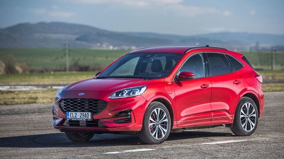 TEST Ford Kuga PHEV – Větší, sportovní, hybridní