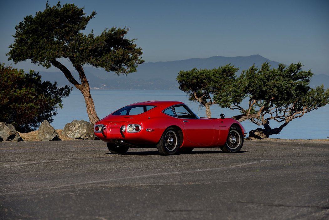 Toyota 2000GT