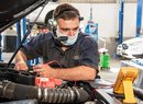 Mechanici Fordu opravují auta pomocí videohovorů