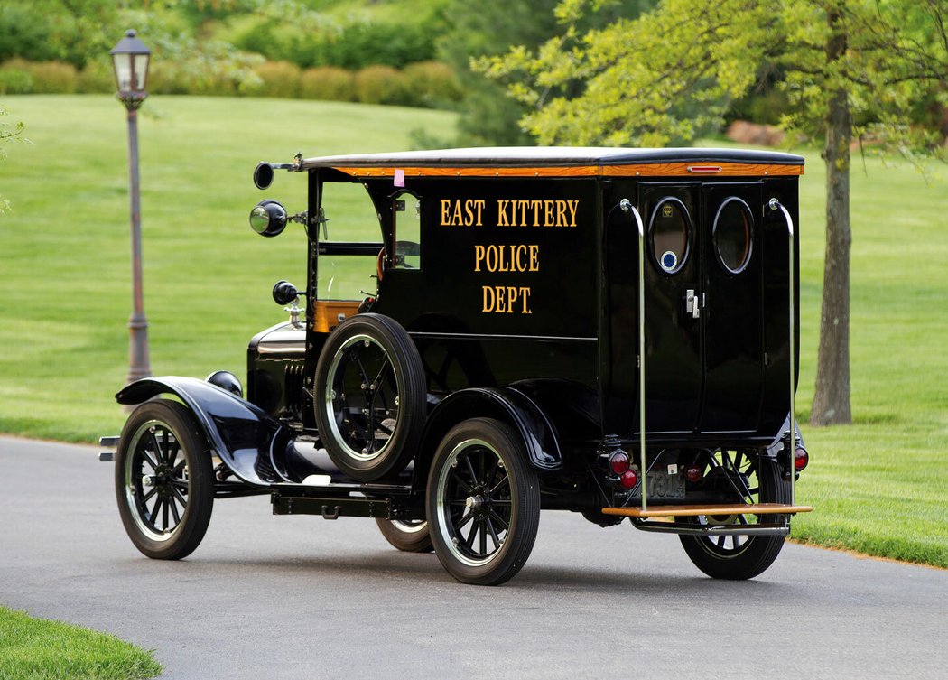 Ford Model T Paddy Wagon (1921)