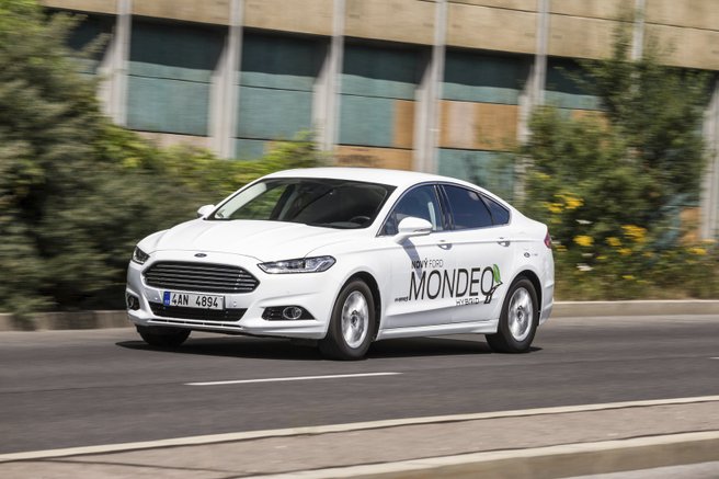 Ford Mondeo HEV