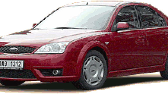 TEST Ford Mondeo ST220 - ráno do práce, odpoledne na okruh, večer do opery (04/2003)