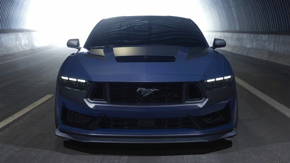 Ford Mustang Dark Horse: Vrchol pro okruh i silnice ohlašuje návrat do motosportu