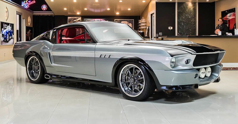 Ford Mustang Fastback Restomod