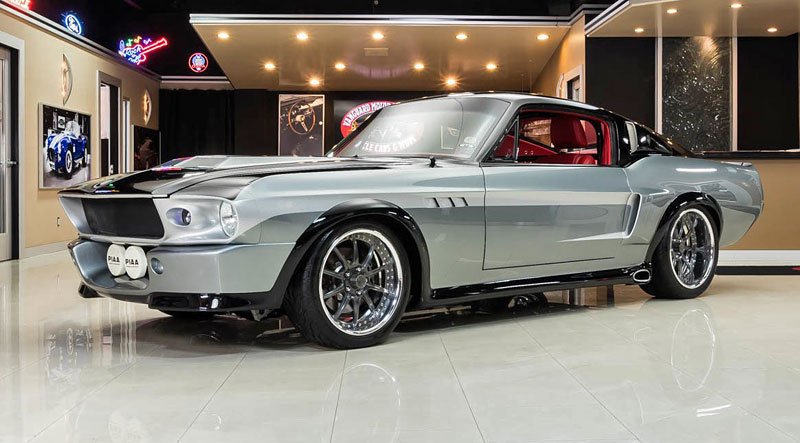 Ford Mustang Fastback Restomod