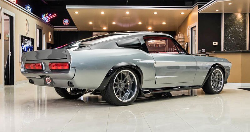 Ford Mustang Fastback Restomod