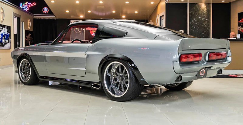 Ford Mustang Fastback Restomod