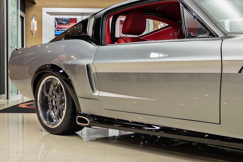 Ford Mustang Fastback Restomod