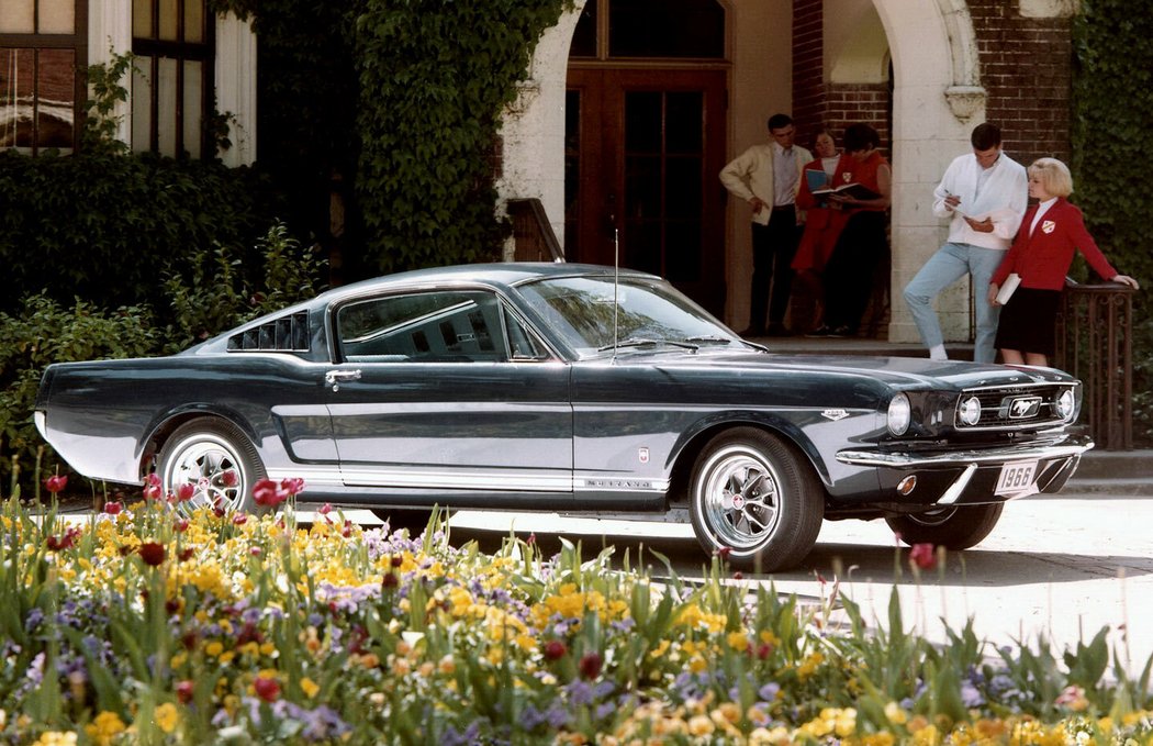 Ford Mustang GT Fastback (1966)