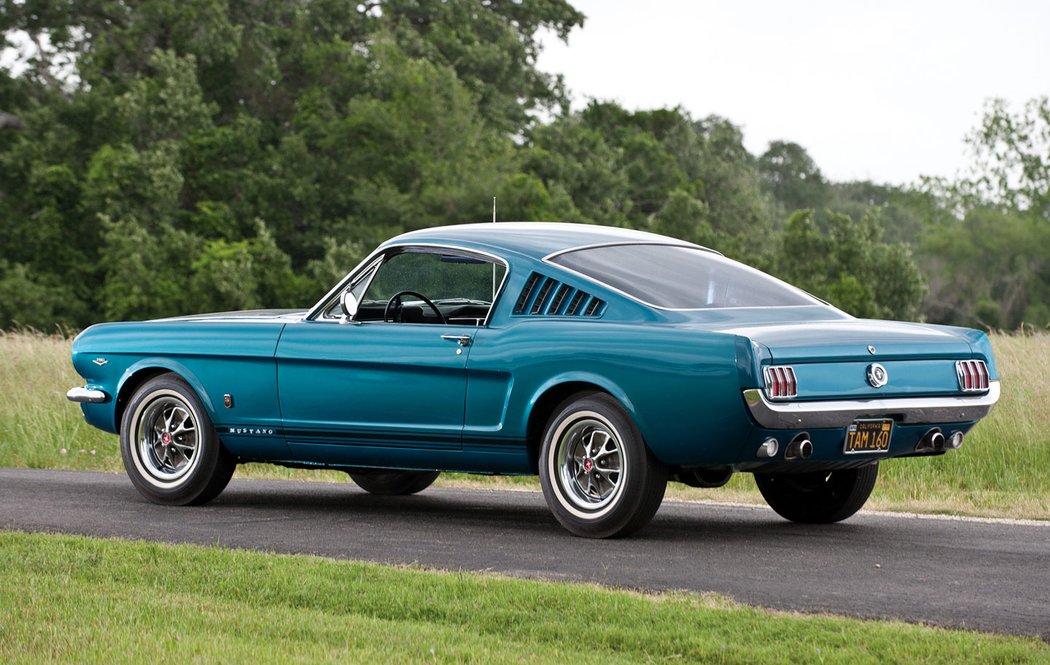 Ford Mustang GT Fastback