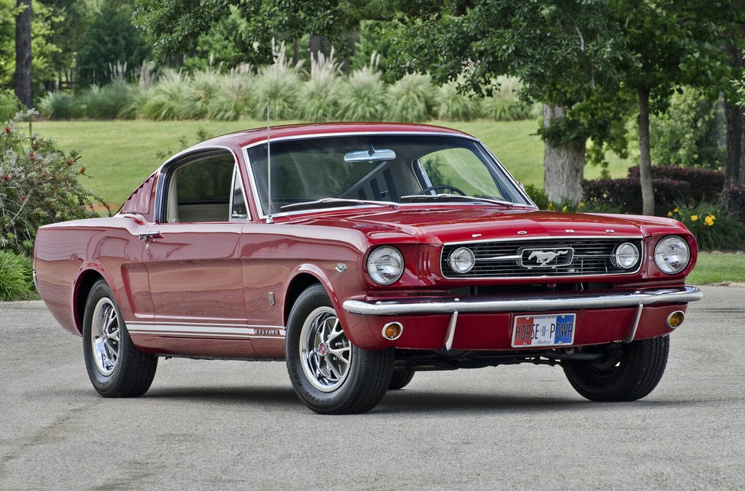 Ford Mustang GT K-Code 289/271 HP Luxury Fastback (1966)