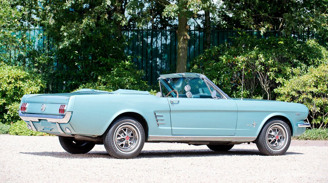 Ford Mustang K-Code 289/271 HP Luxury Convertible (1966)