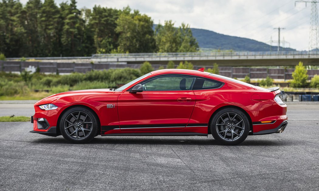 Ford Mustang Mach 1