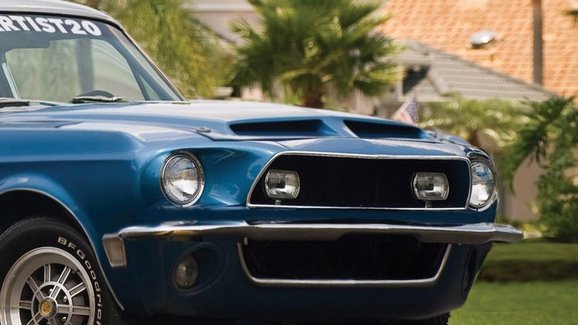 Jak by to vypadalo, kdyby měl Mustang Mach-E v 60. letech předchůdce? No, zvláštně...