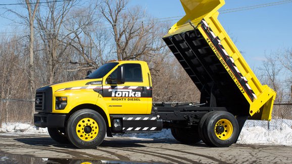 Ford F-650/F-750 modelového roku 2016 nastupují