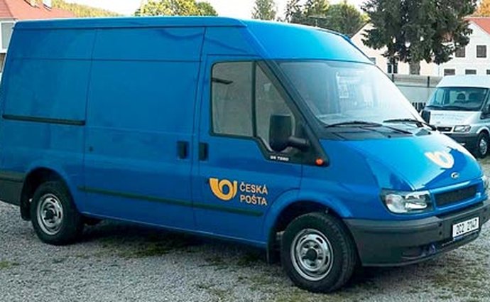 261 Fordů Transit pro Českou poštu