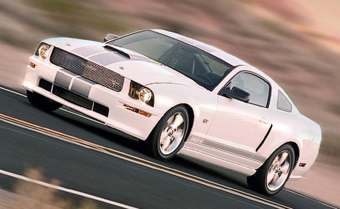 Ford Mustang Shelby GT přichází do prodeje