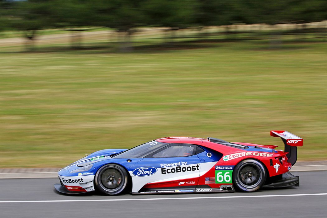 Ford GT