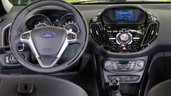Ford B-Max dostal cenu za nejlepší mobilní inovaci, sám zavolá na linku 112