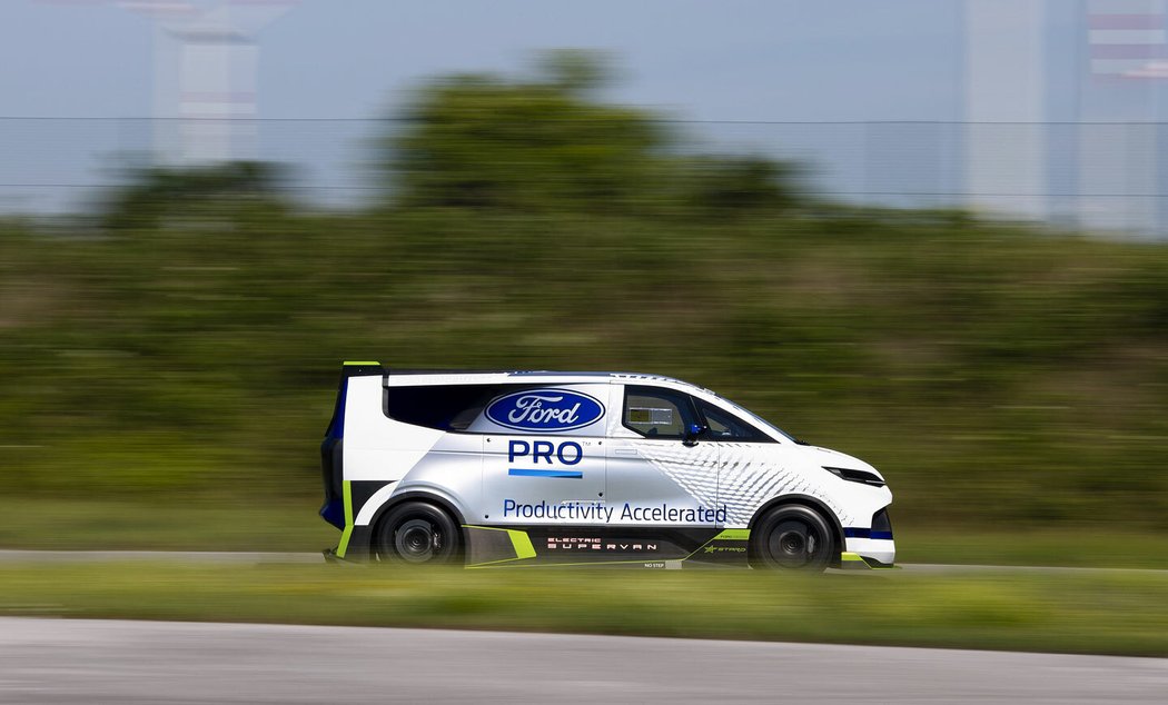 Ford Pro Electric SuperVan