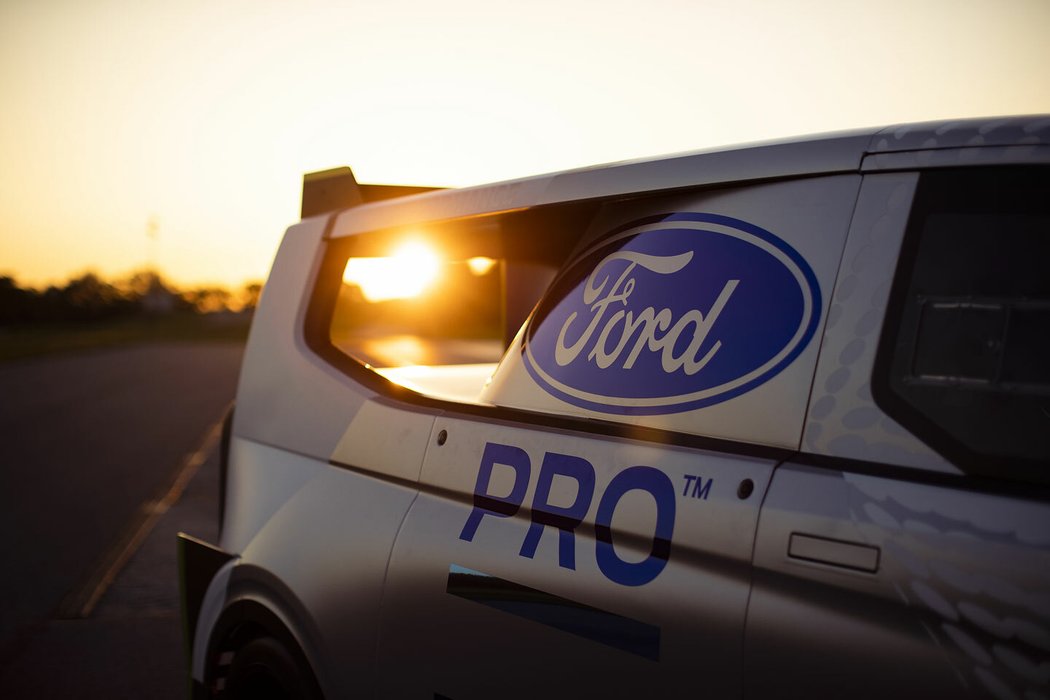 Ford Pro Electric SuperVan