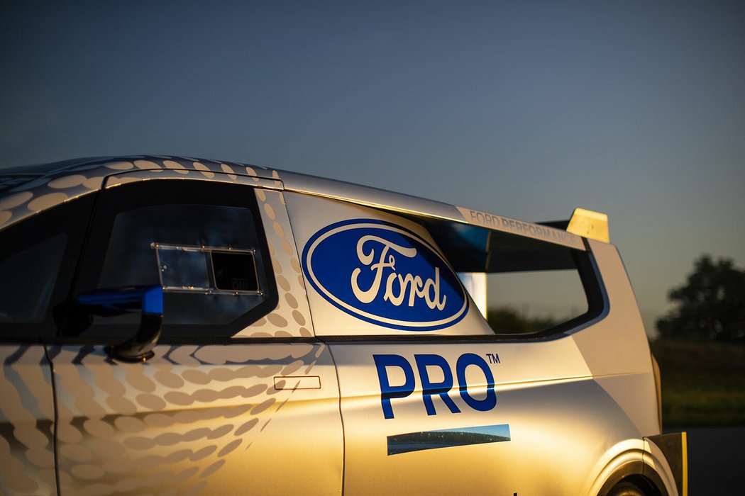 Ford Pro Electric SuperVan